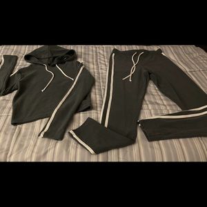 Brand new 2piece outfit fashion nova 4 👩🏻‍🦰